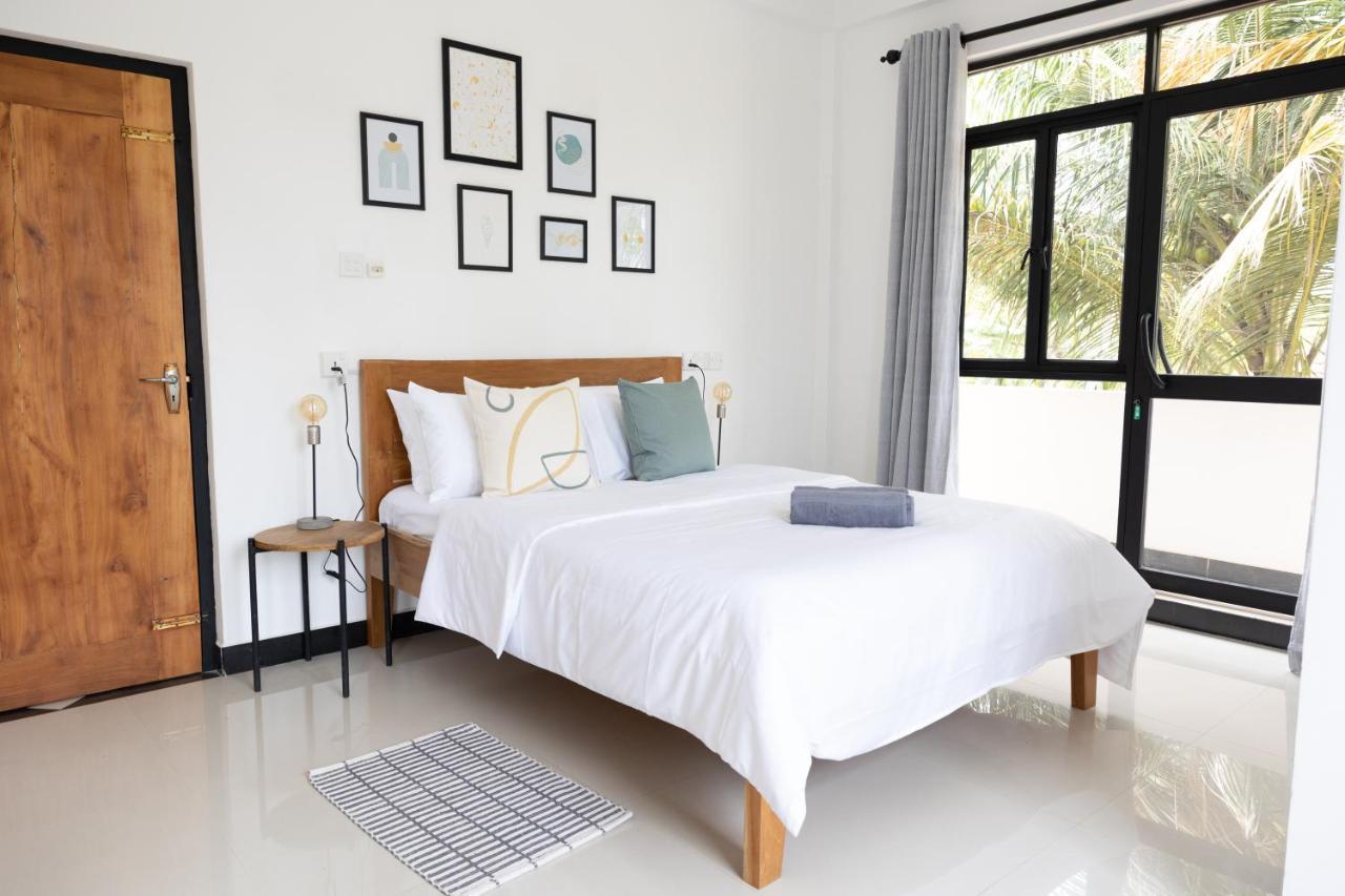 Spindrift Hostel Madiha (Adults Only) Matara Exterior photo